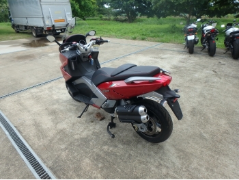     Gilera GP800 2008  11