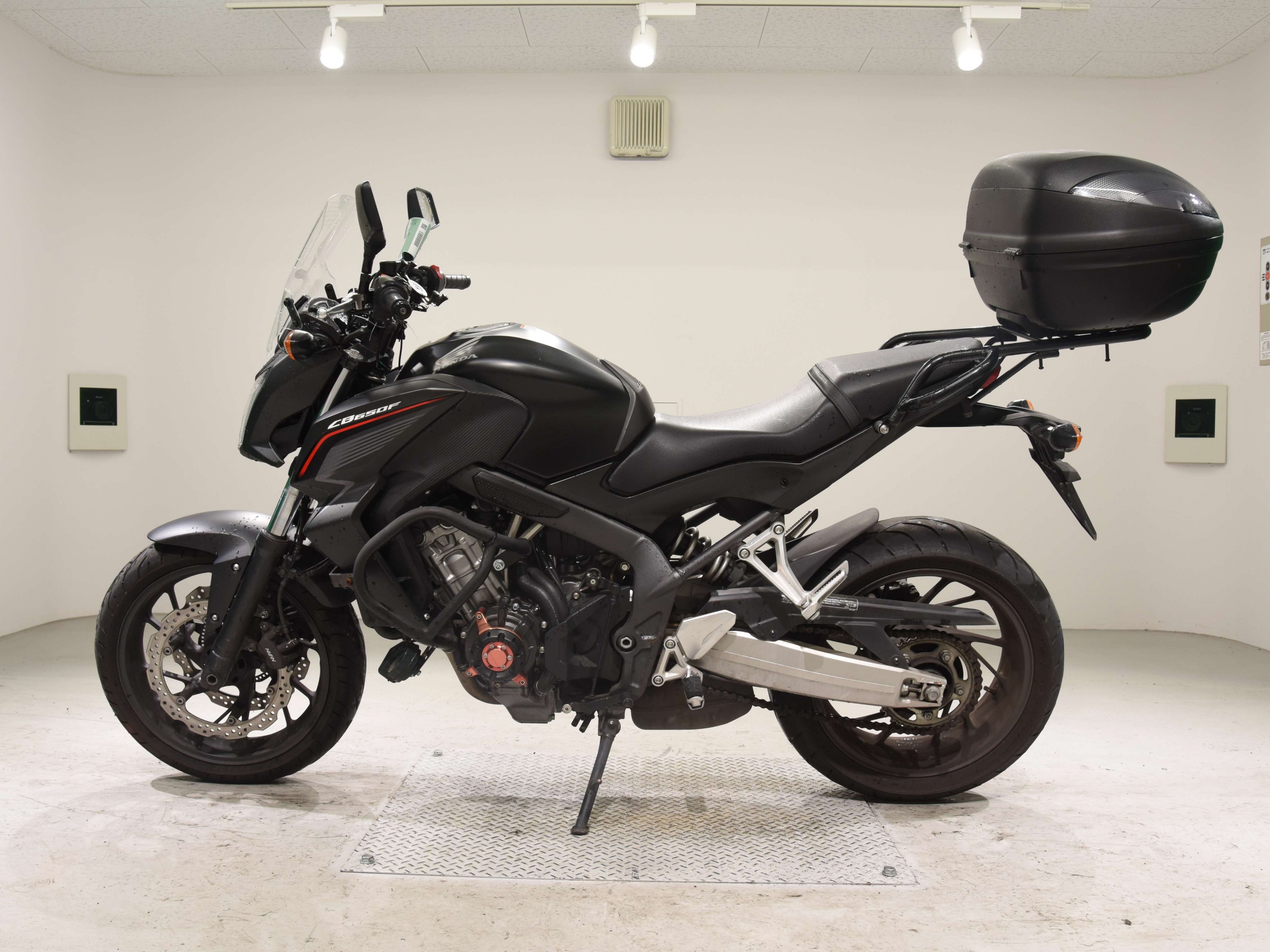 Купить мотоцикл Honda CB650F Hornet 2016 фото 1