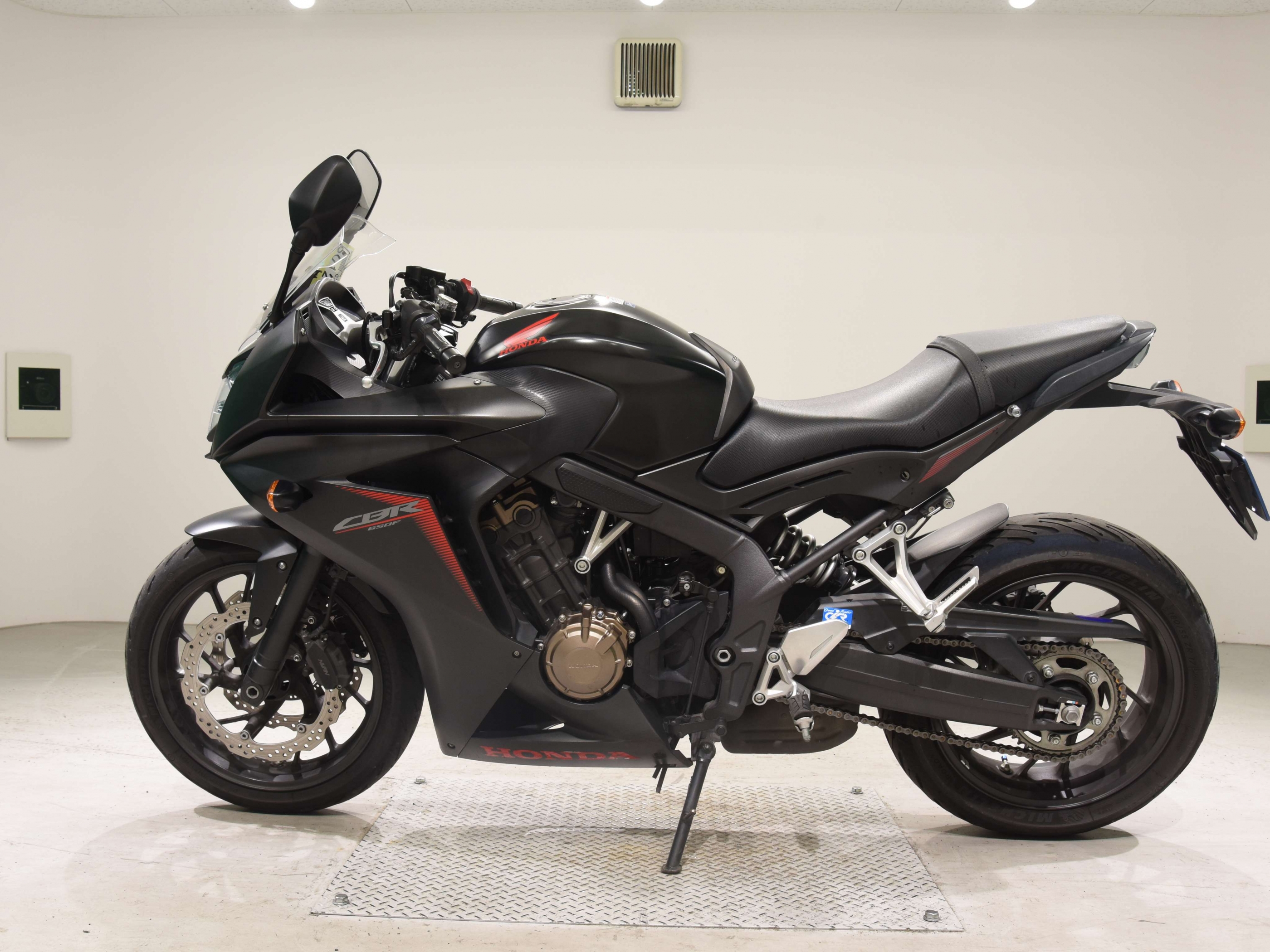 Купить мотоцикл Honda CBR650F 2017 фото 1