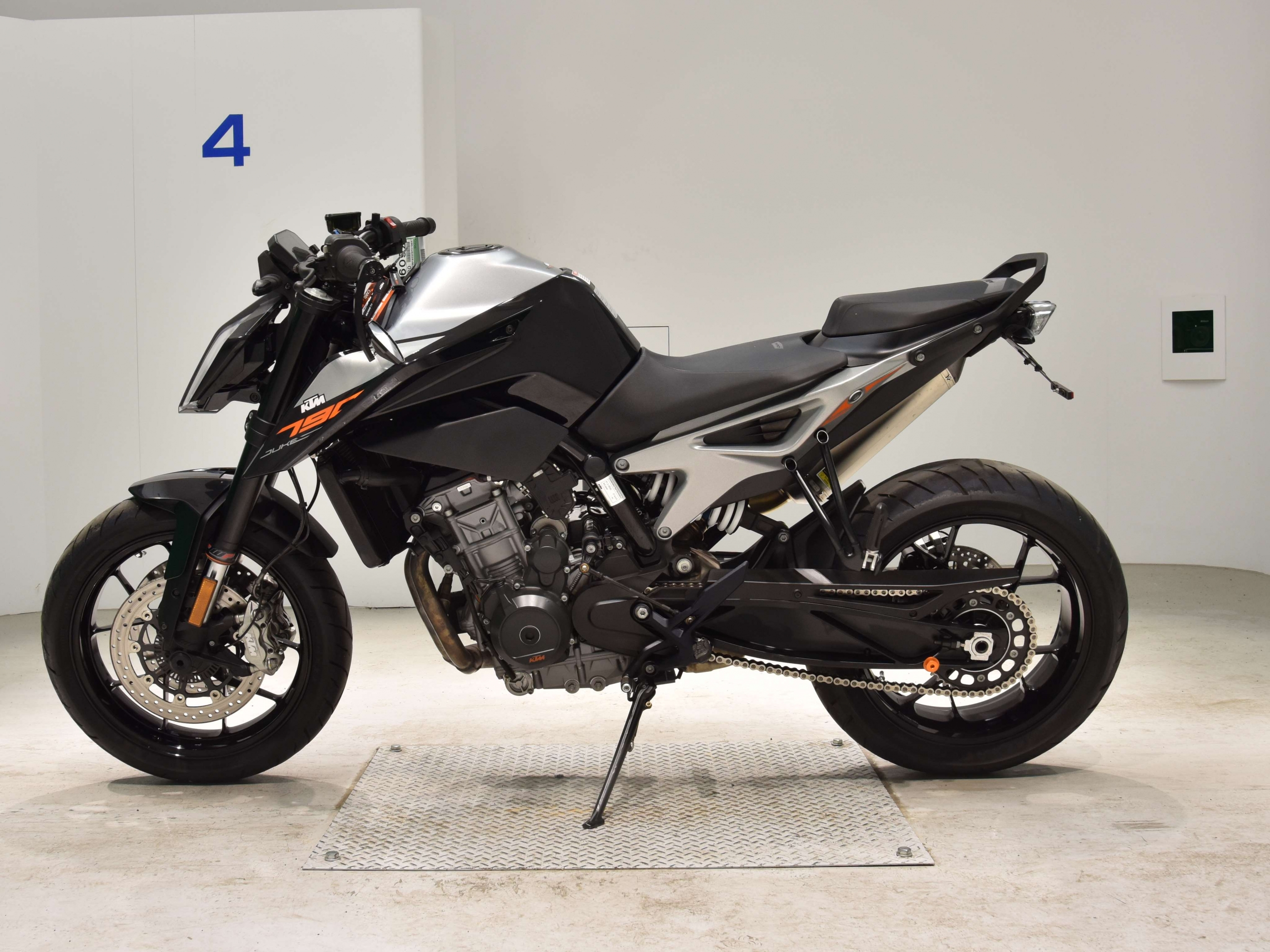 Купить мотоцикл KTM 790 Duke 2018 фото 1
