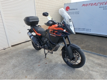     KTM 1090 Adventure 2017  7