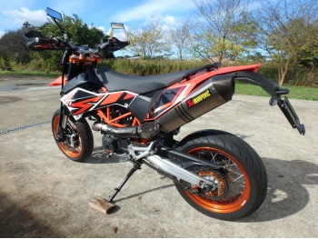     KTM 690 SMC R 2015  11