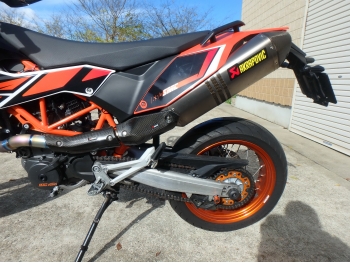     KTM 690 SMC R 2015  16