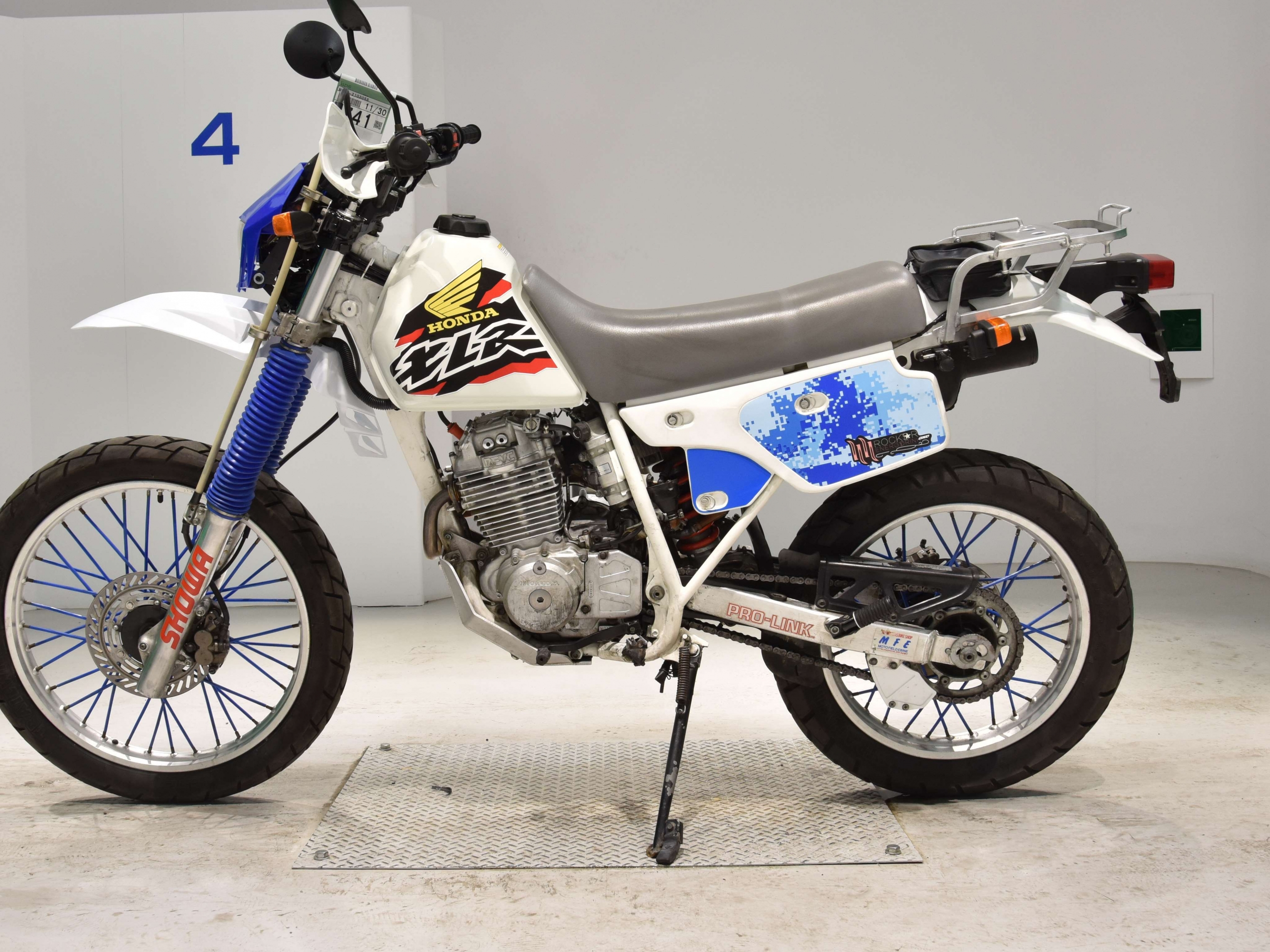 Купить мотоцикл Honda XLR250R-3 1990 фото 1