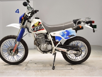 Заказать из Японии мотоцикл Honda XLR250R-3 1990 фото 1