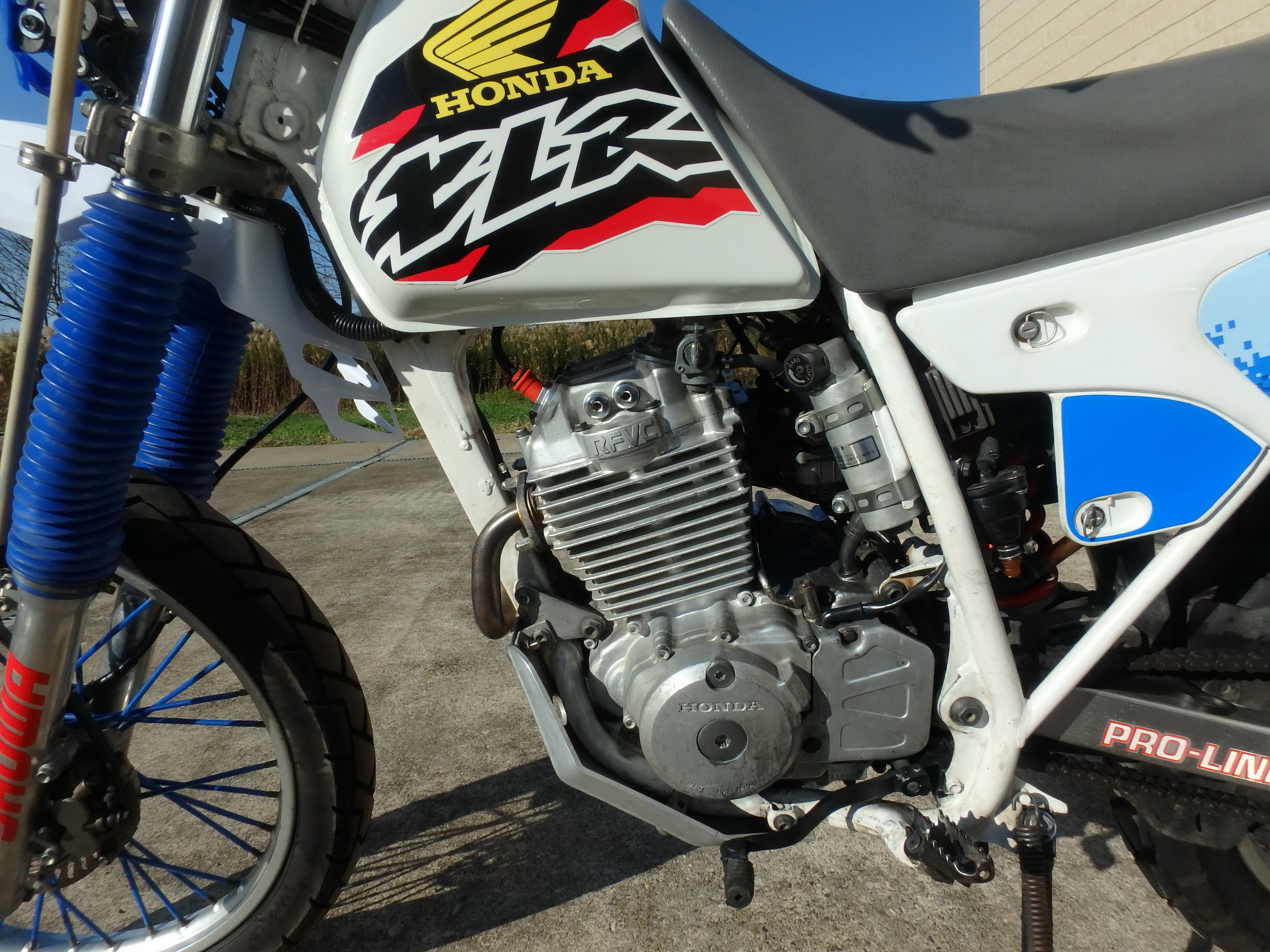 Купить мотоцикл Honda XLR250R-3 1990 фото 15