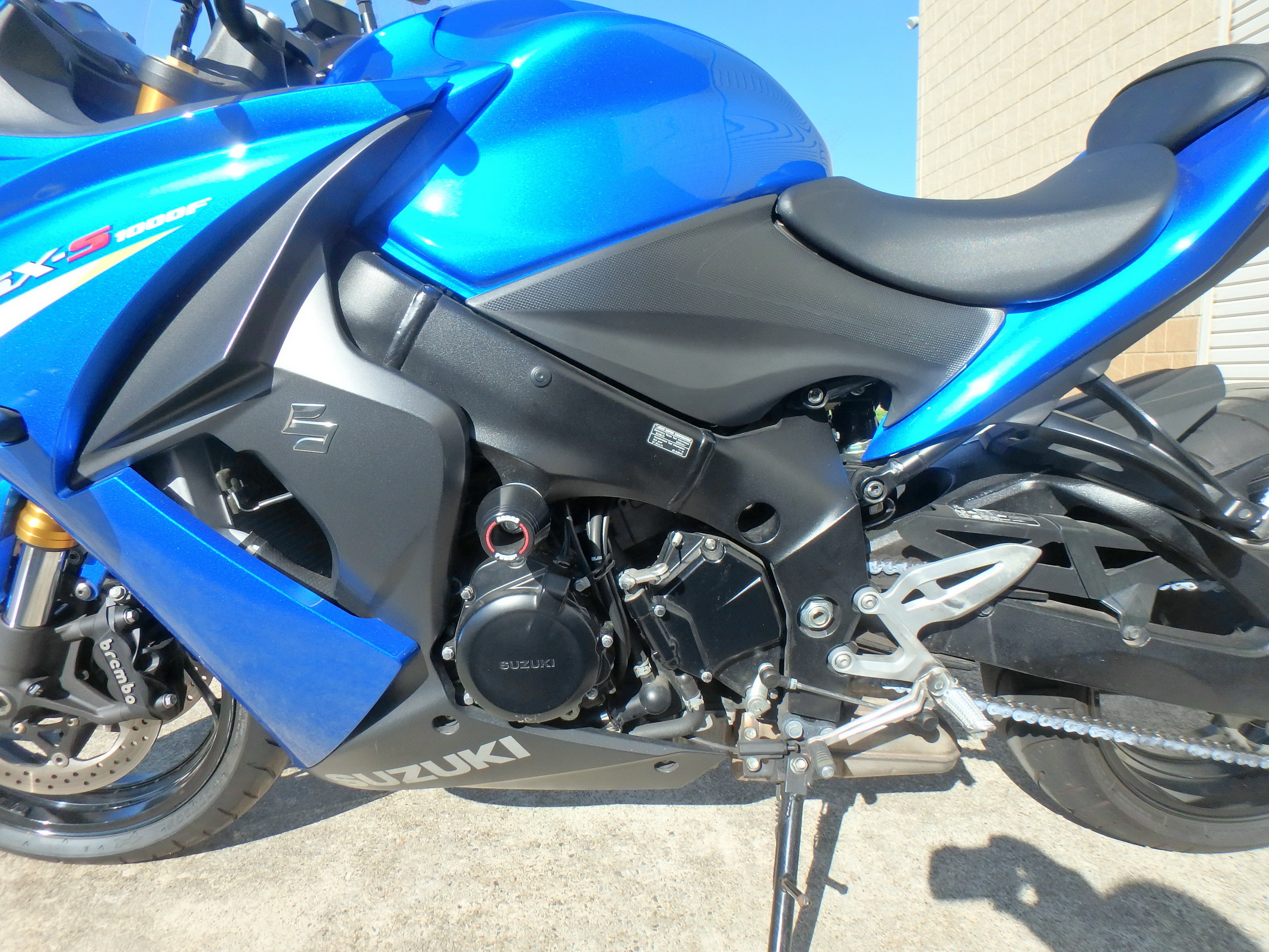 Купить мотоцикл Suzuki GSX-S1000F 2016 фото 15