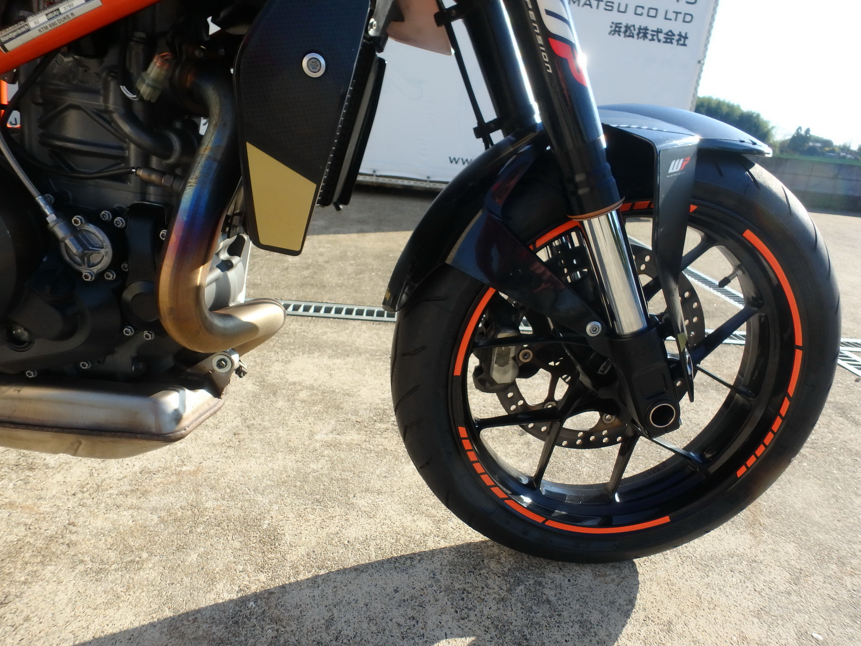 Купить мотоцикл KTM 690 Duke R 2013 фото 18