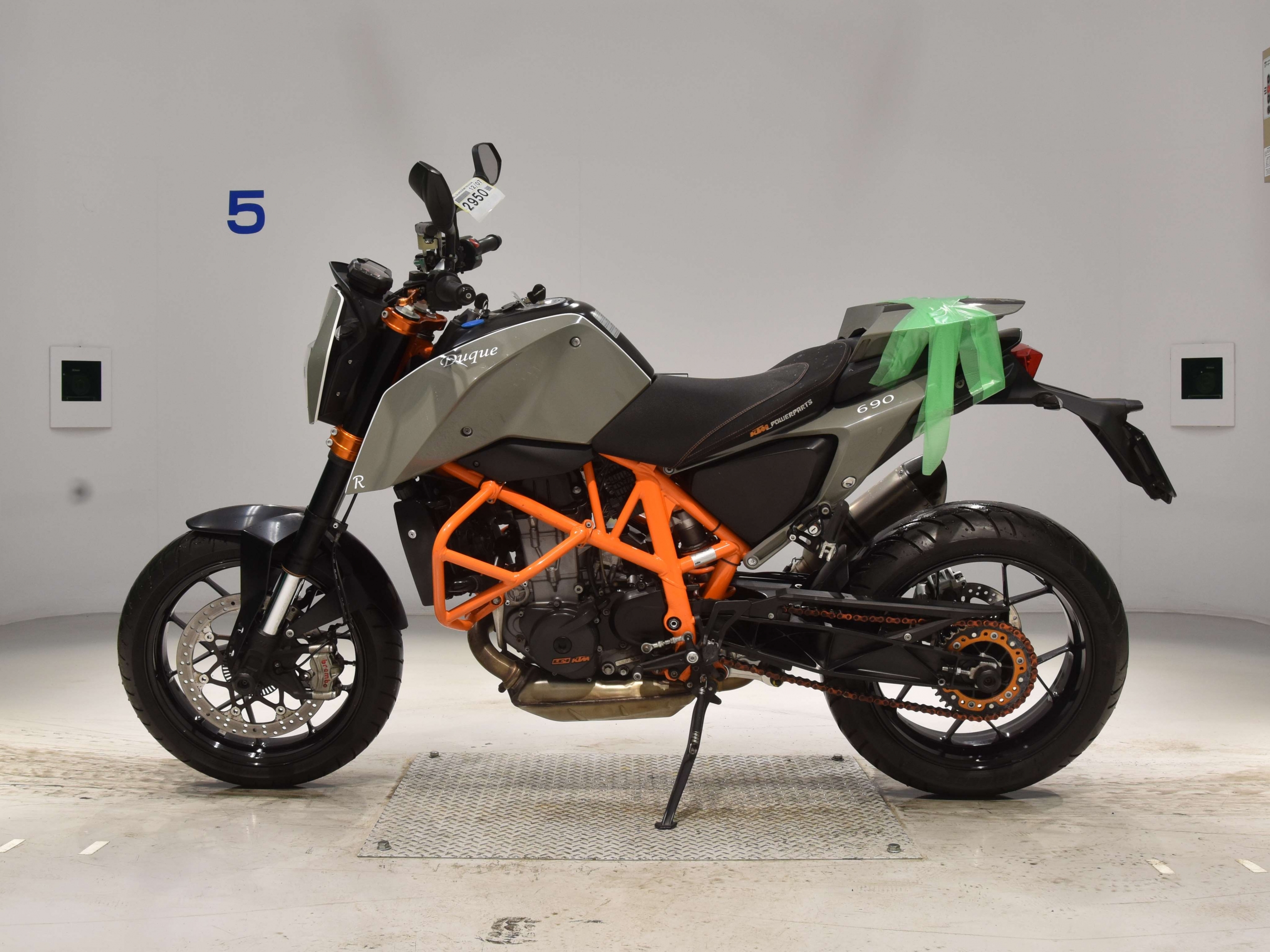 Купить мотоцикл KTM 690 Duke R 2014 фото 1