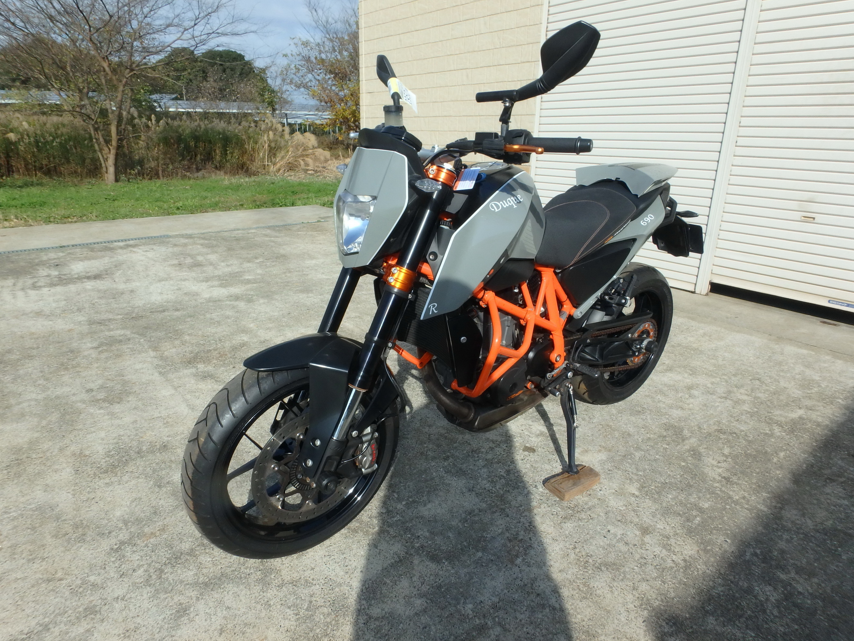 Купить мотоцикл KTM 690 Duke R 2014 фото 13