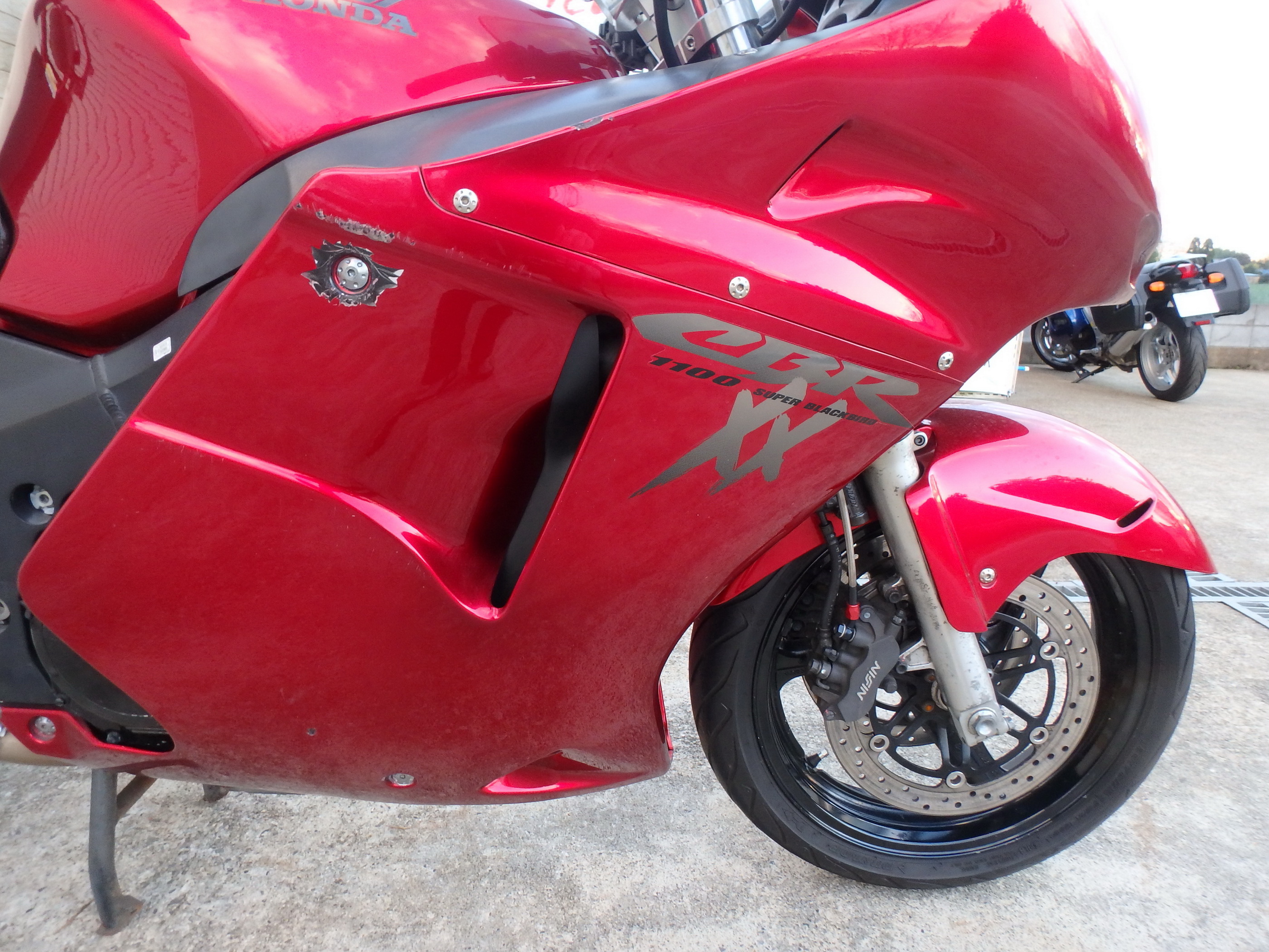 Купить мотоцикл Honda CBR1100XX Super Blackbird 1998 фото 19
