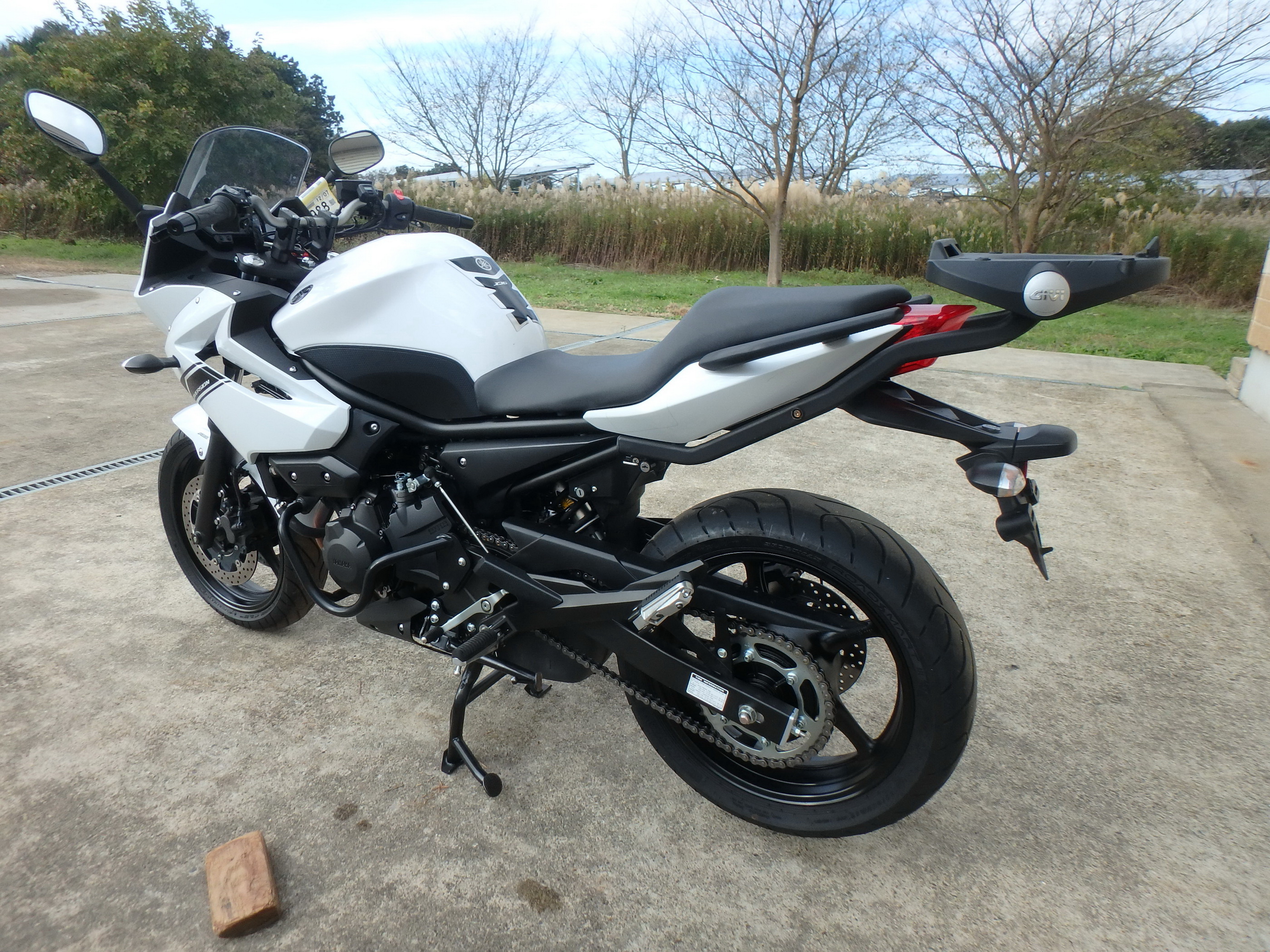Купить мотоцикл Yamaha XJ6 DIVERSION A FZ6R ABS 2015 фото 11
