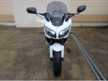     Yamaha FZ-1 Fazer 2013  6