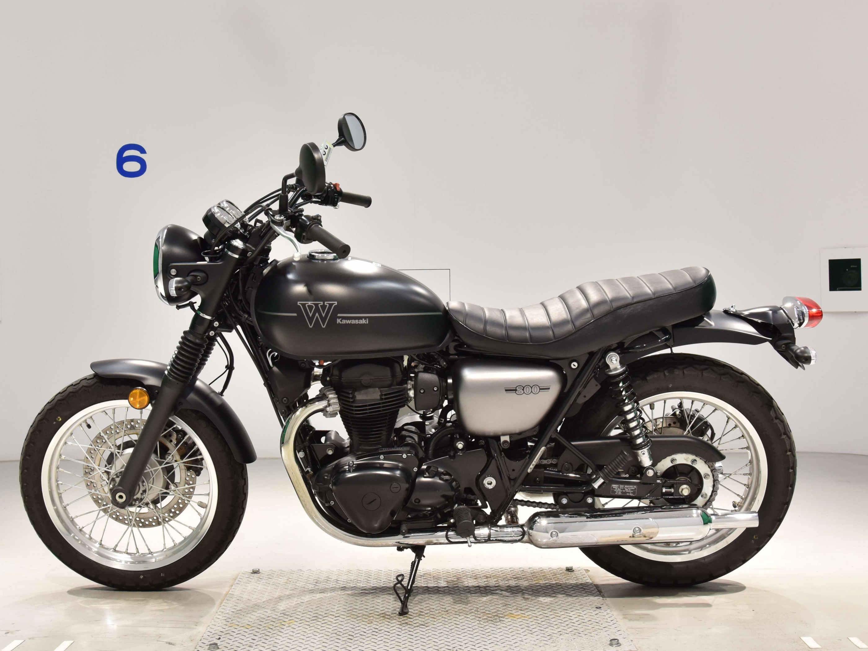 Купить мотоцикл Kawasaki W800-2 Street 2019 фото 1