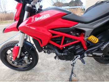     Ducati Hypermotard 820 2014  15