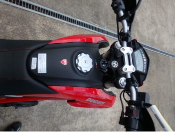     Ducati Hypermotard 820 2014  22