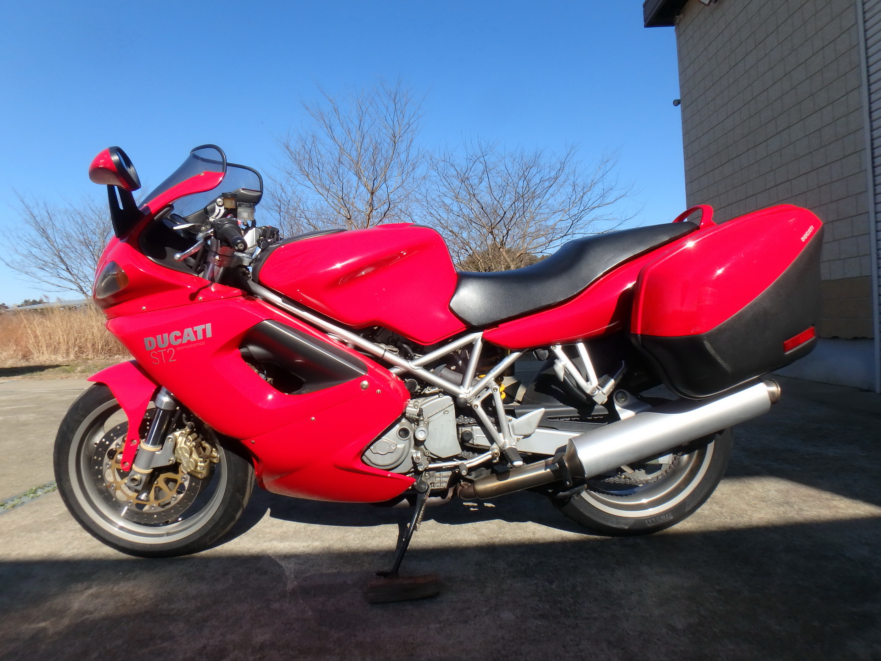 Купить мотоцикл Ducati ST2 2003 фото 12
