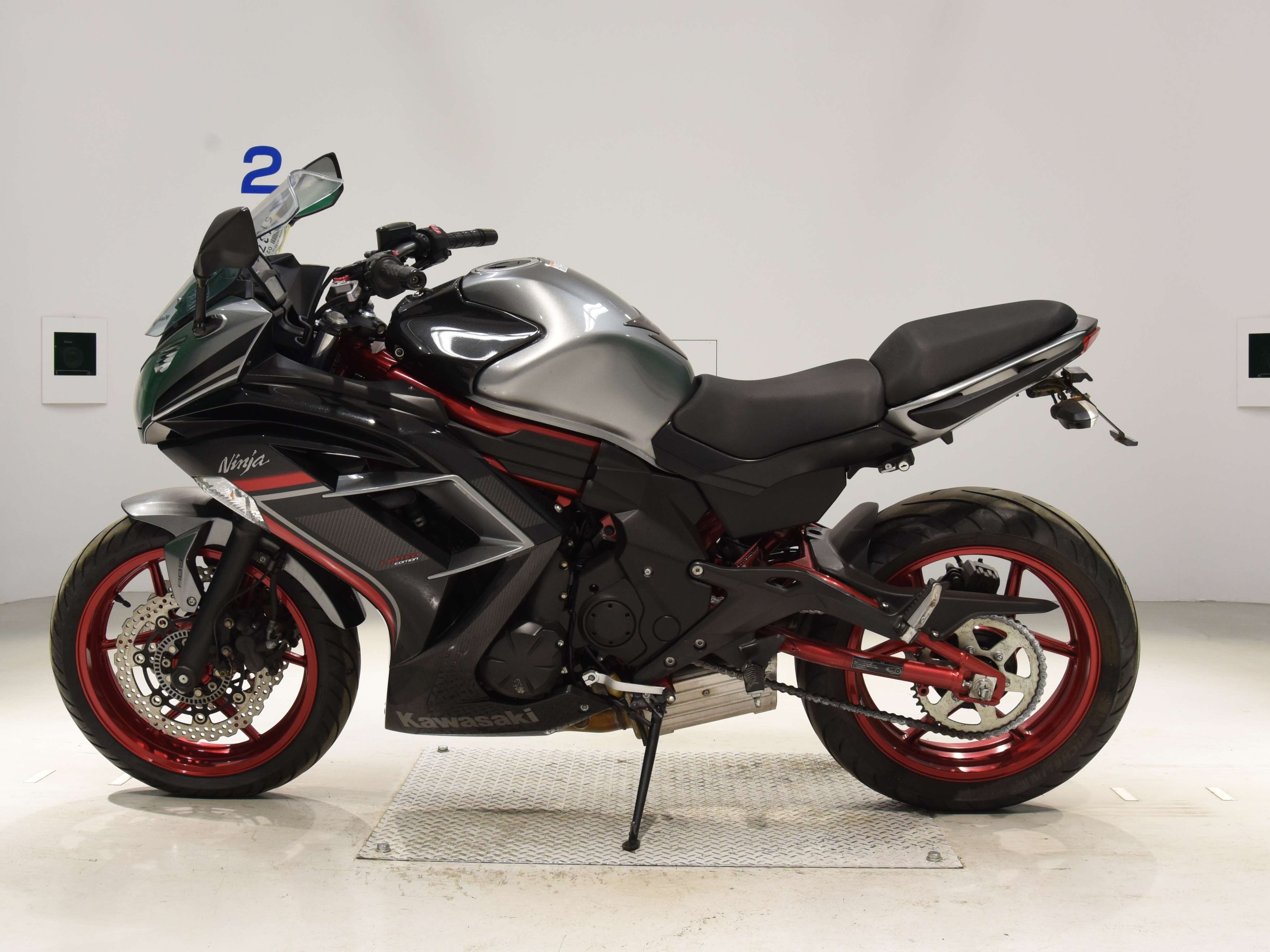 Купить мотоцикл Kawasaki Ninja400A 2017 фото 1