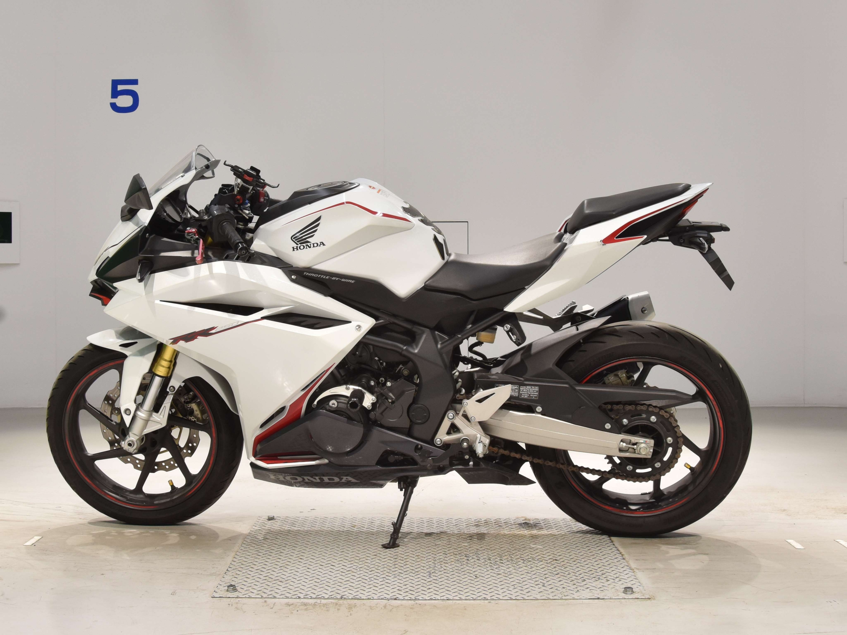 Купить мотоцикл Honda CBR250RR 2020 фото 1