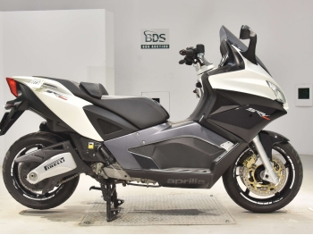     Aprilia SRV850 2013  2