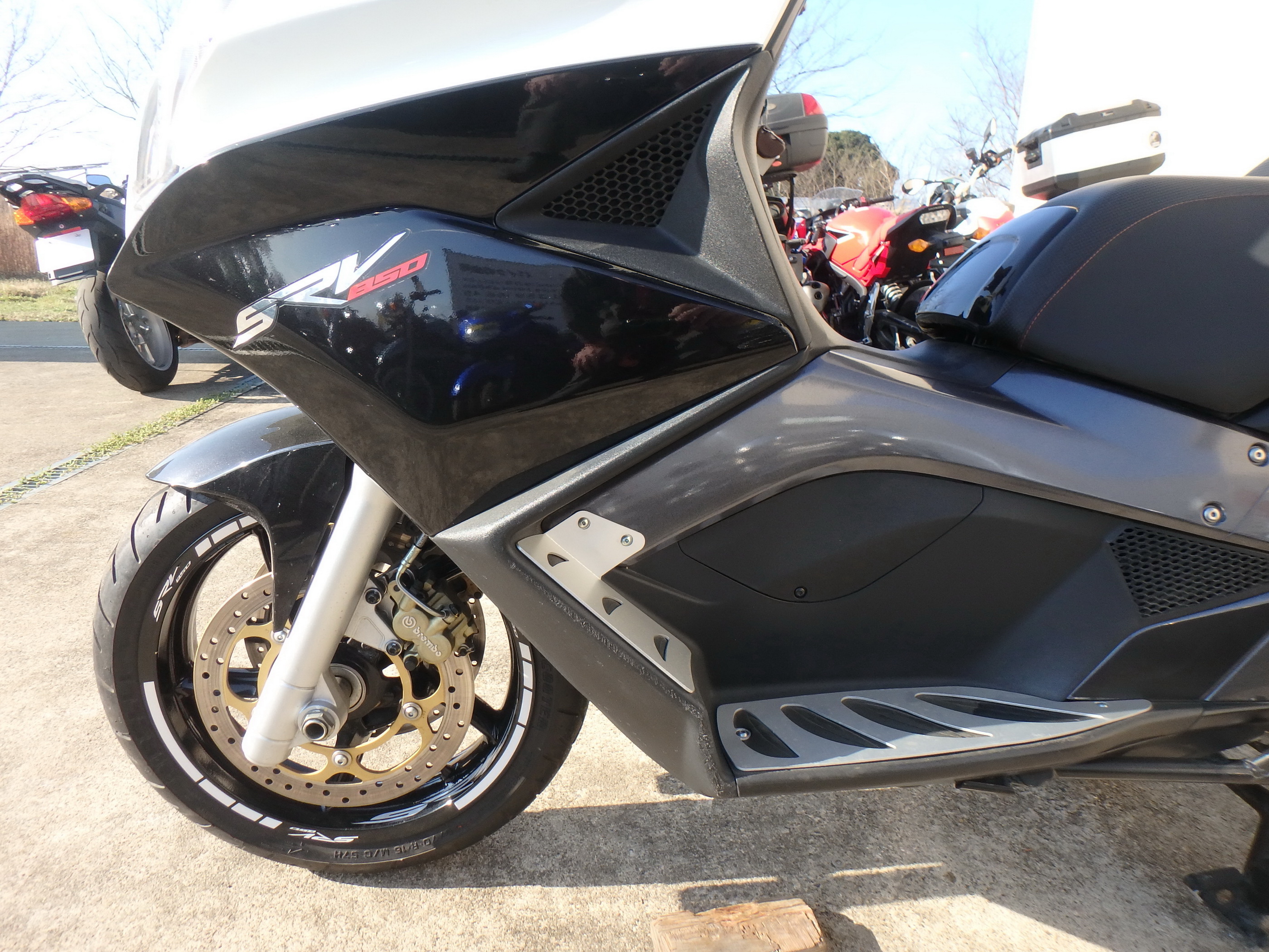 Купить мотоцикл Aprilia SRV850 2013 фото 14