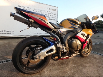 Заказать из Японии мотоцикл Honda CBR1000RR 2006 фото 6