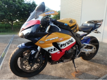 Заказать из Японии мотоцикл Honda CBR1000RR 2006 фото 10