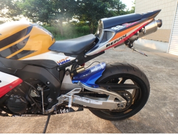 Заказать из Японии мотоцикл Honda CBR1000RR 2006 фото 13