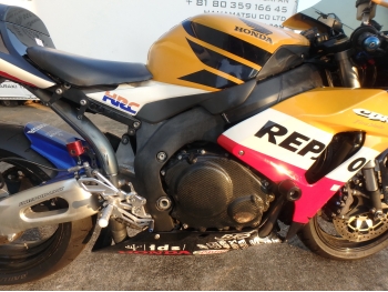Заказать из Японии мотоцикл Honda CBR1000RR 2006 фото 15