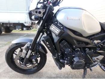     Yamaha XSR900 2017  12