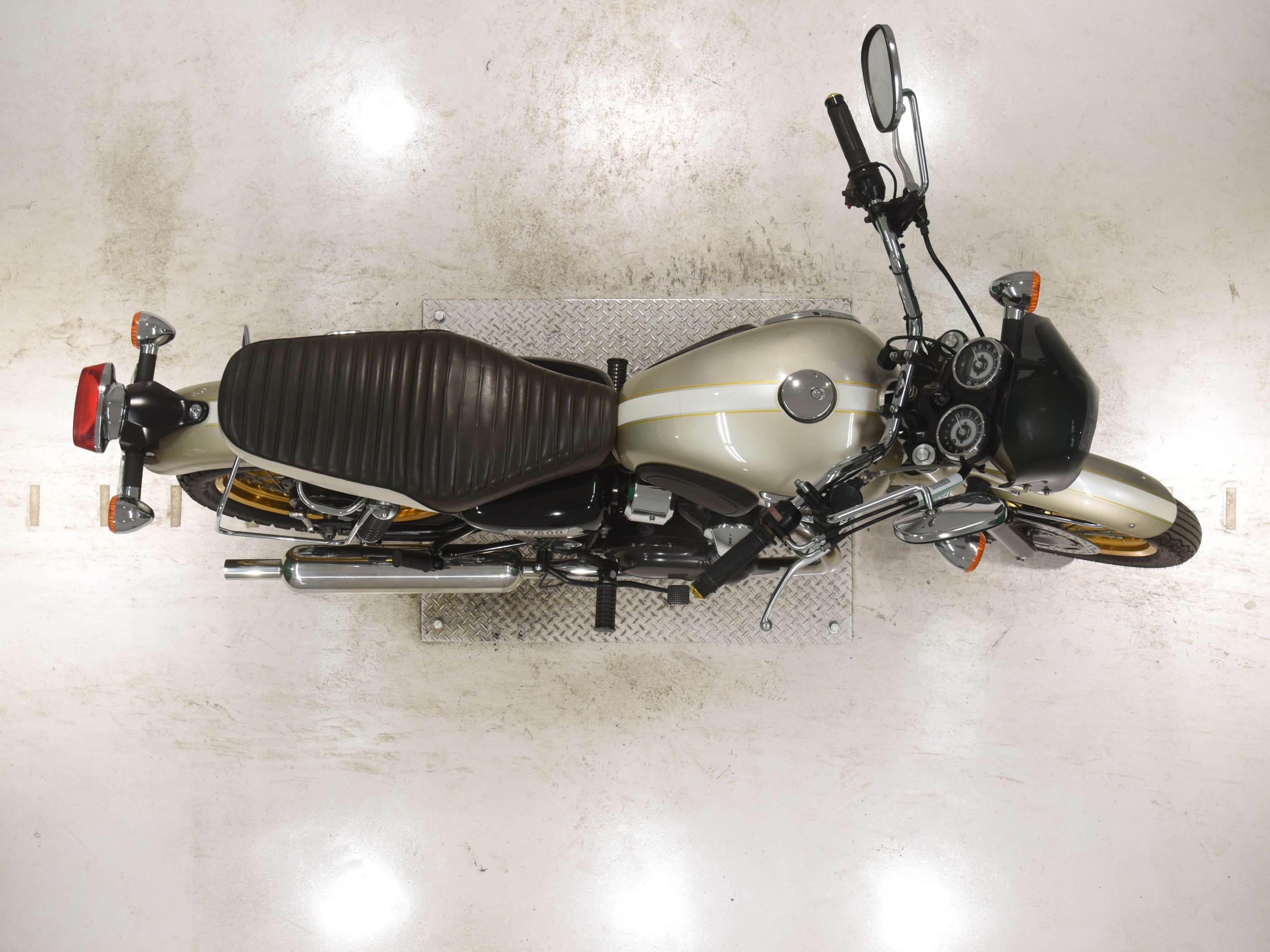 Купить мотоцикл Kawasaki W800 Limited Edition 2015 фото 3