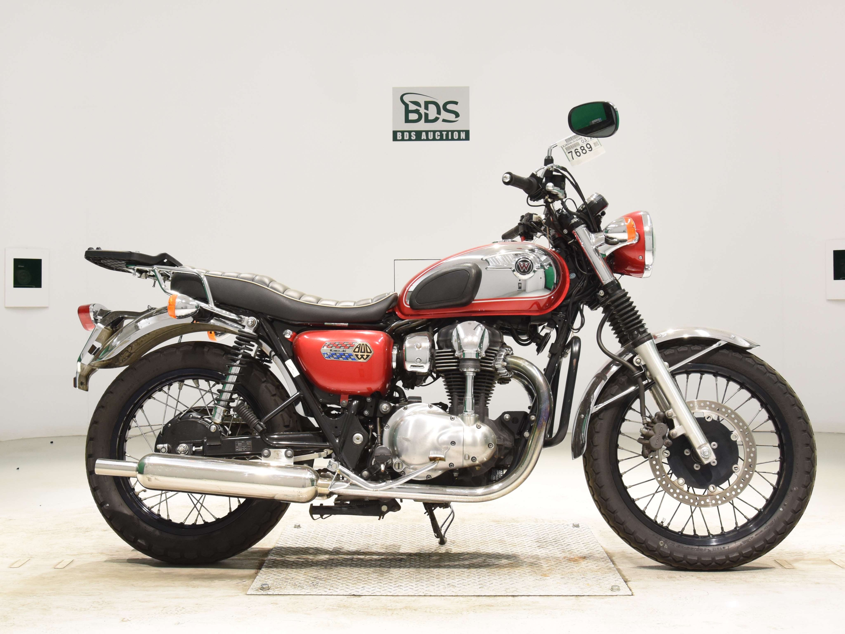 Купить мотоцикл Kawasaki W800 Chrome Edition 2014 фото 2