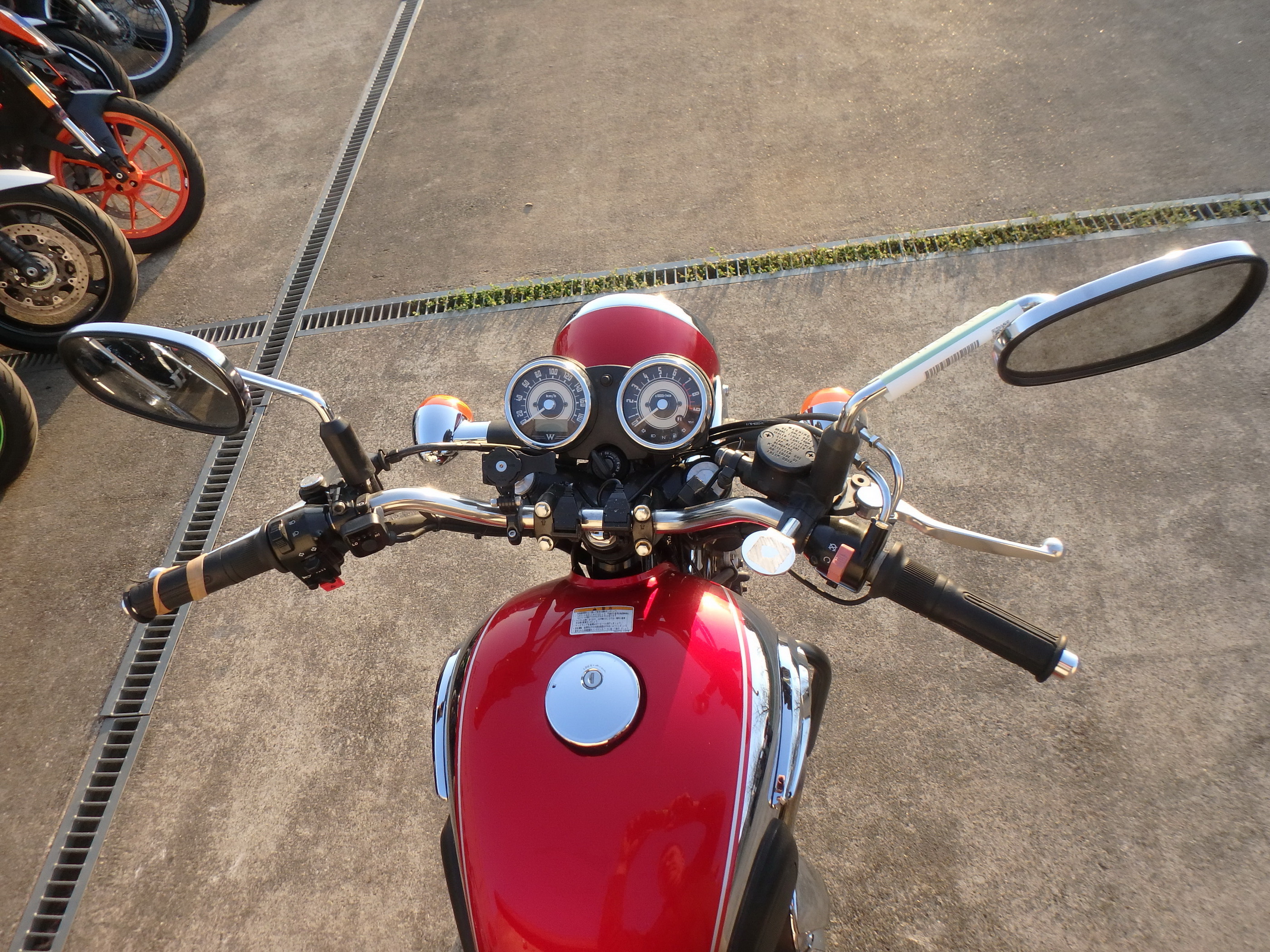 Купить мотоцикл Kawasaki W800 Chrome Edition 2014 фото 21