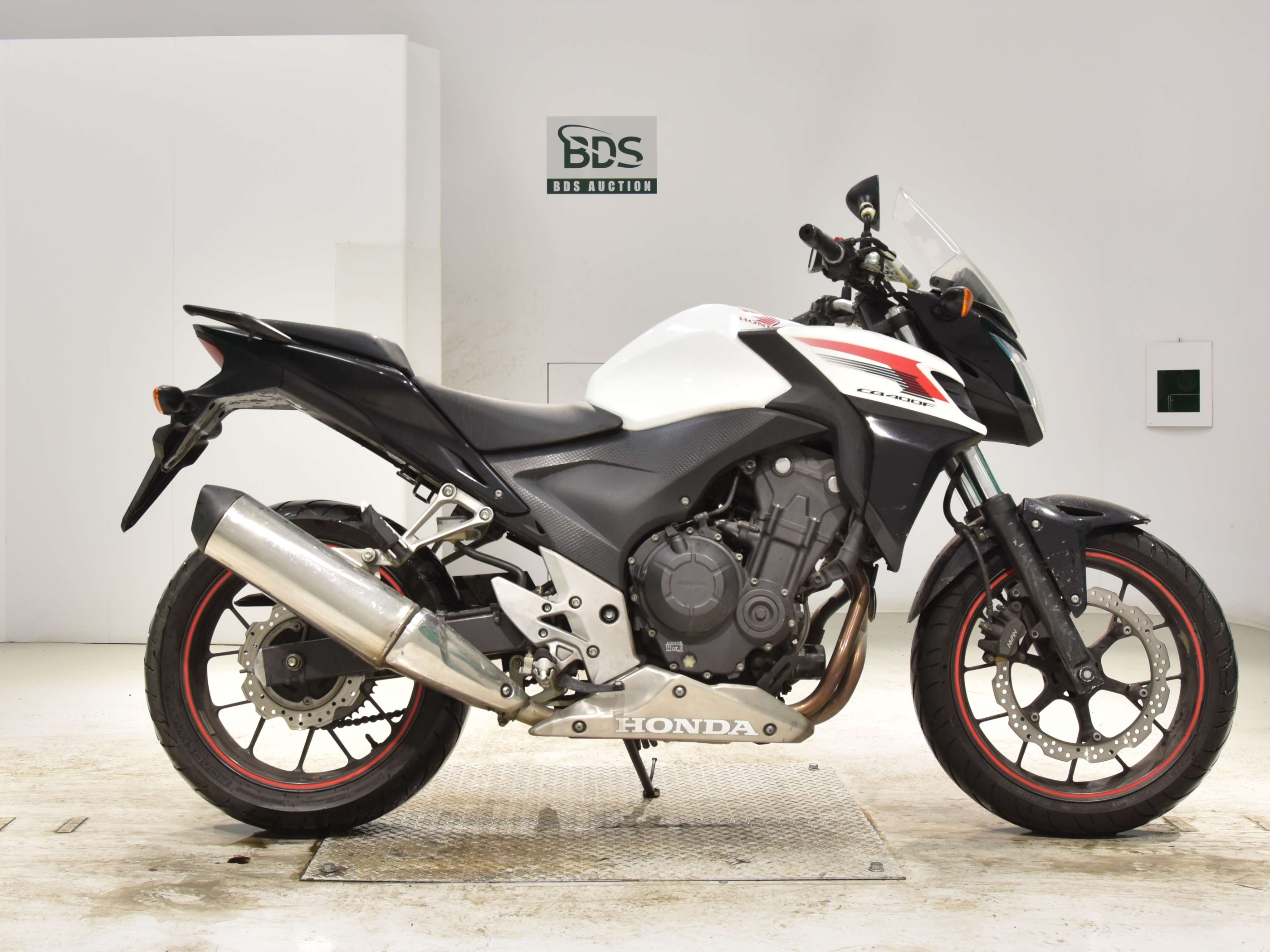 Купить мотоцикл Honda CB400F 2013 фото 2