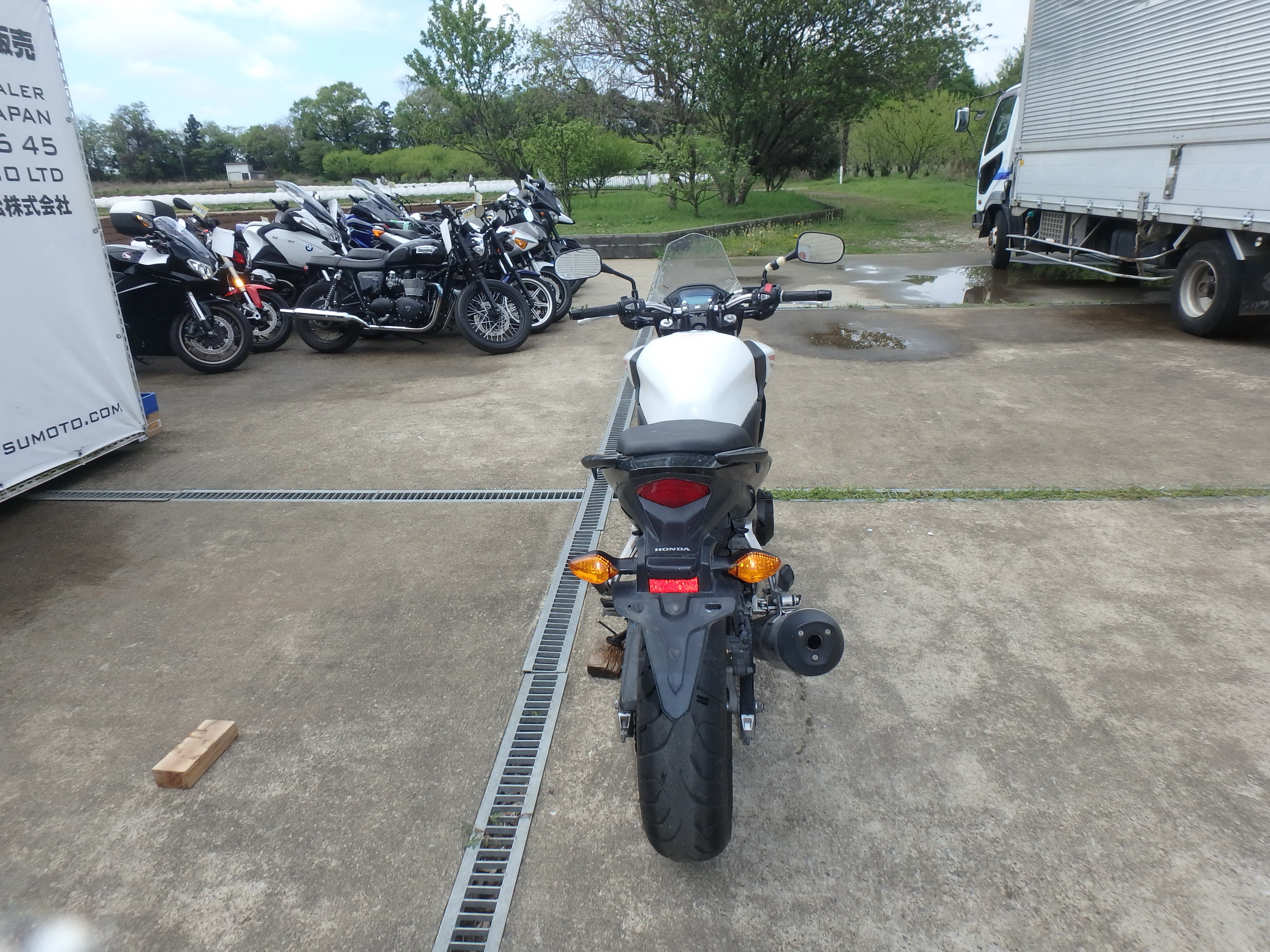 Купить мотоцикл Honda CB400F 2013 фото 10