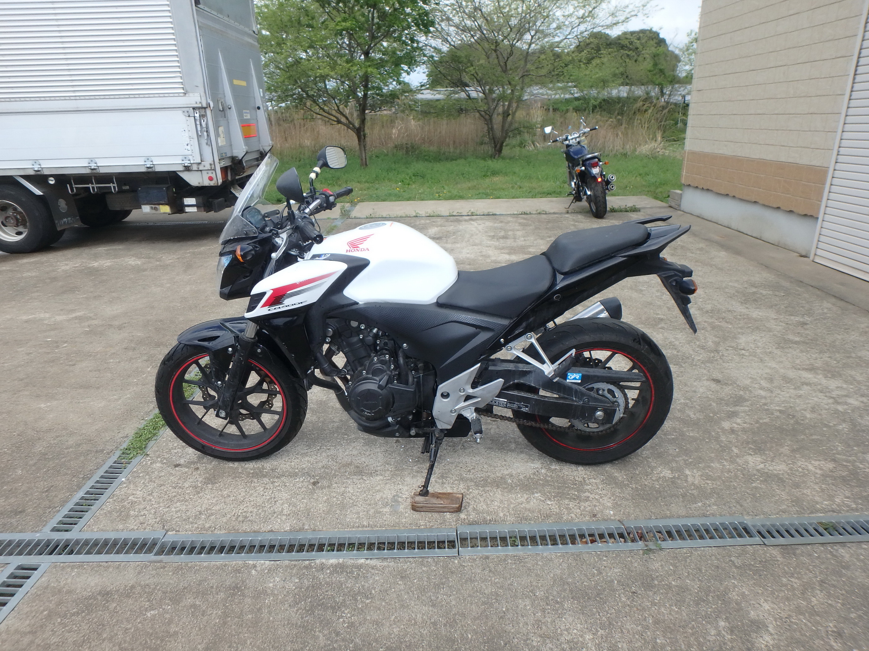 Купить мотоцикл Honda CB400F 2013 фото 12