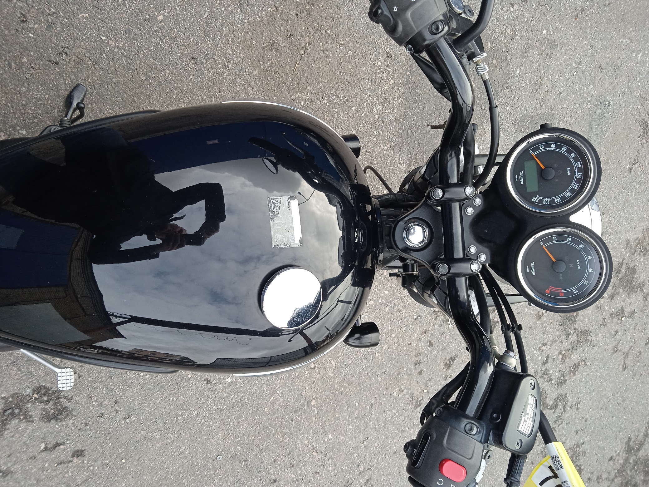 Купить мотоцикл Triumph Bonneville T100 2014 фото 17