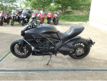 Заказать из Японии мотоцикл Ducati Diavel 2013 фото 12