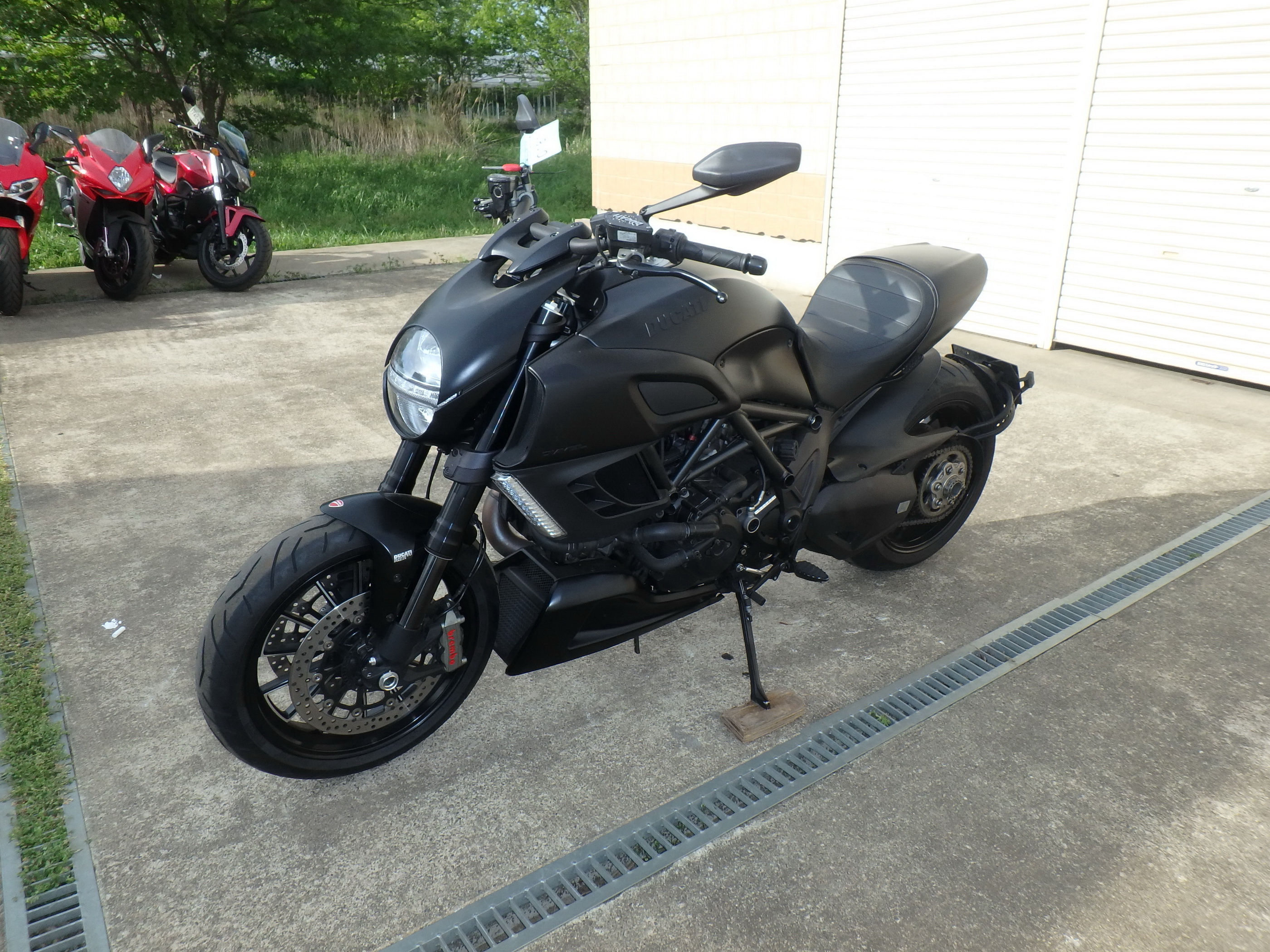 Купить мотоцикл Ducati Diavel 2013 фото 13