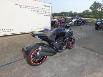 Заказать из Японии мотоцикл Ducati Diavel 2012 фото 9