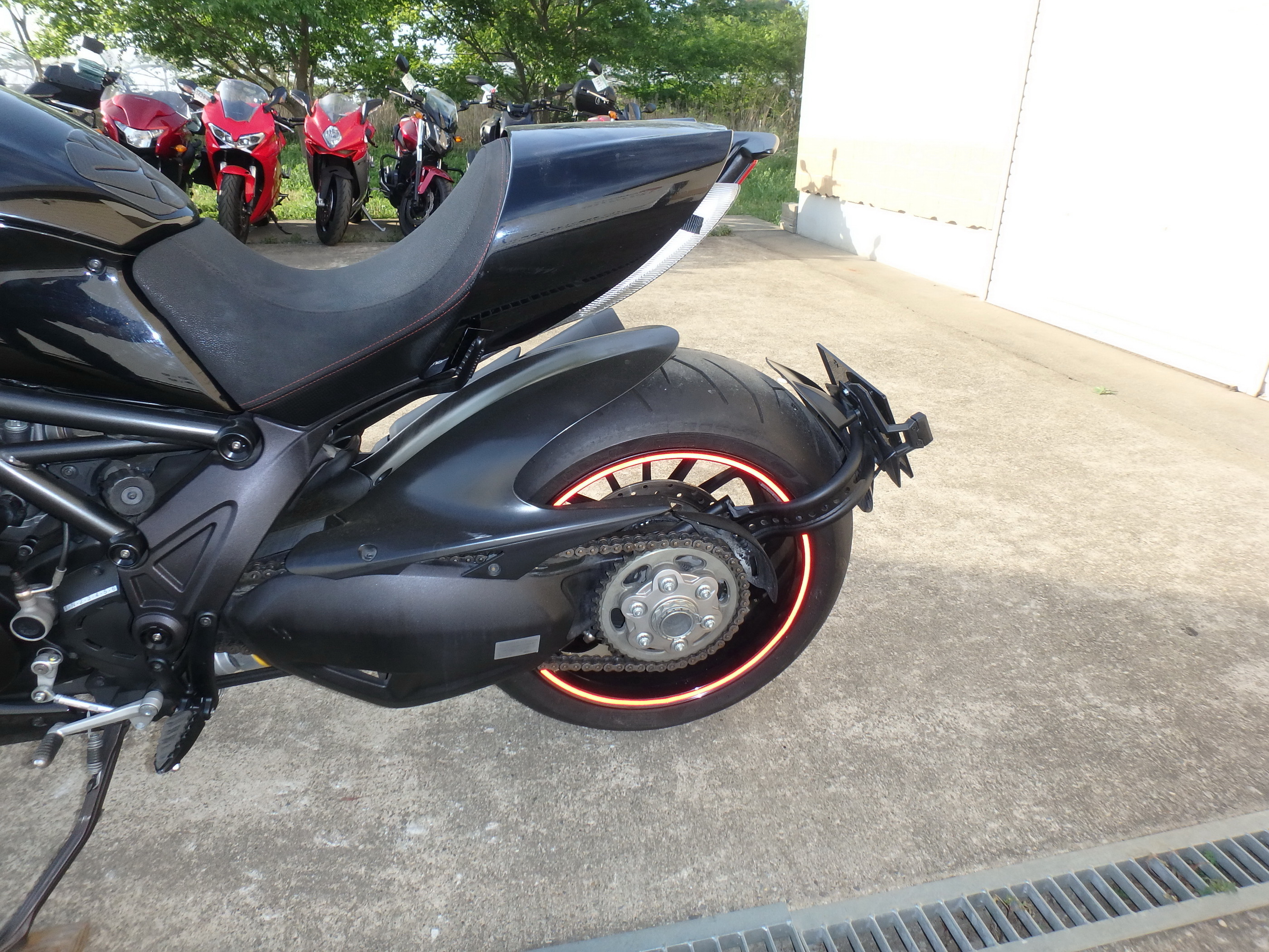 Купить мотоцикл Ducati Diavel 2012 фото 16