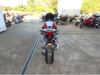     Honda VFR1200FD 2011  8