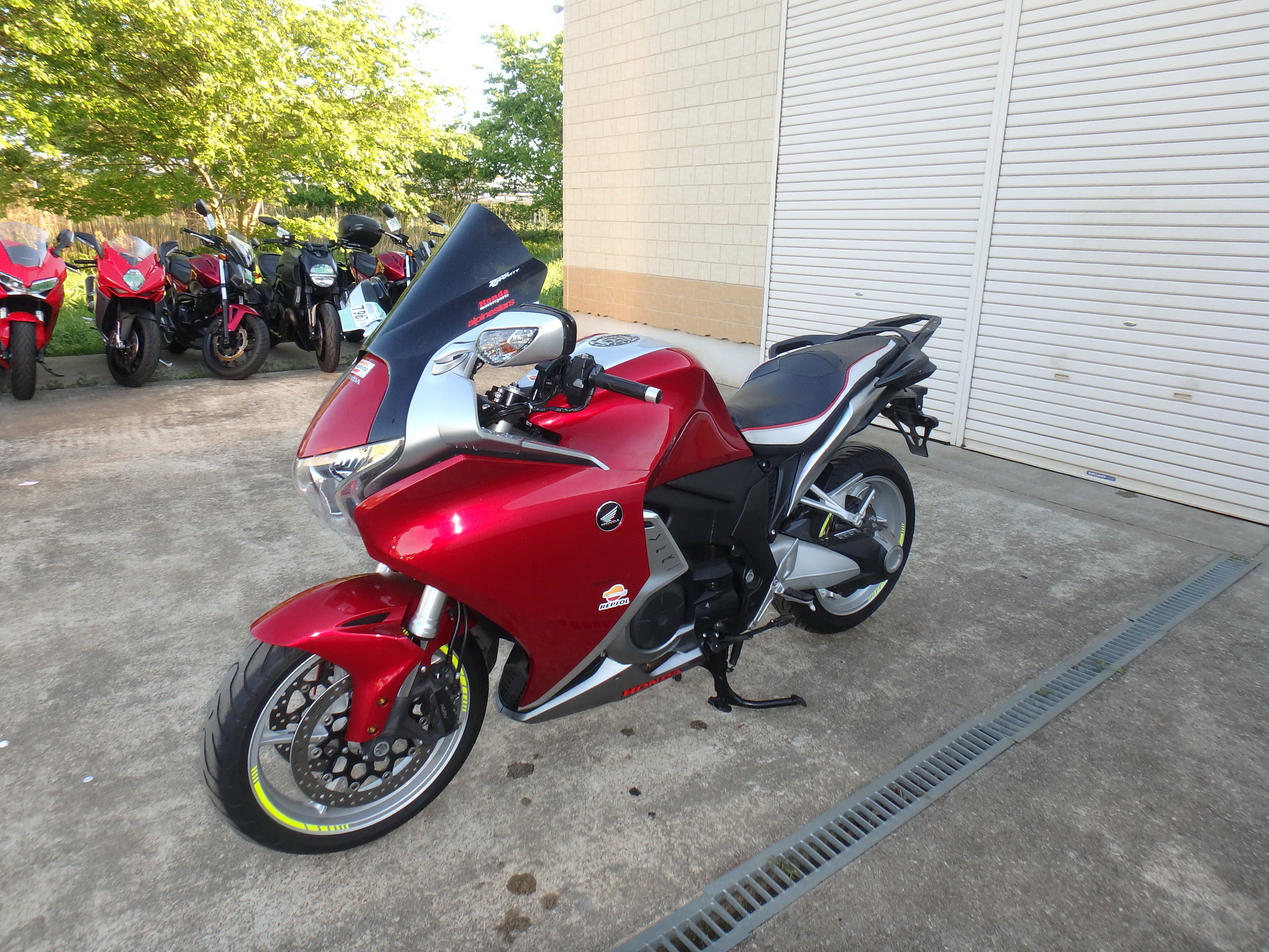 Купить мотоцикл Honda VFR1200FD 2011 фото 11
