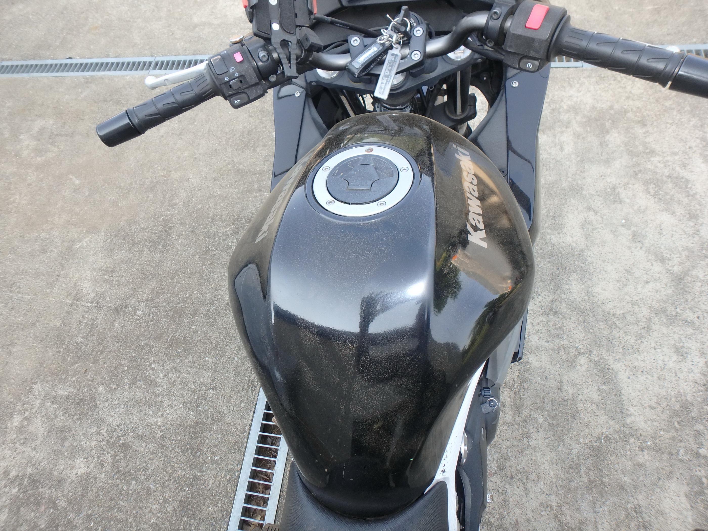 Купить мотоцикл Kawasaki Ninja400R ER-4F 2011 фото 22