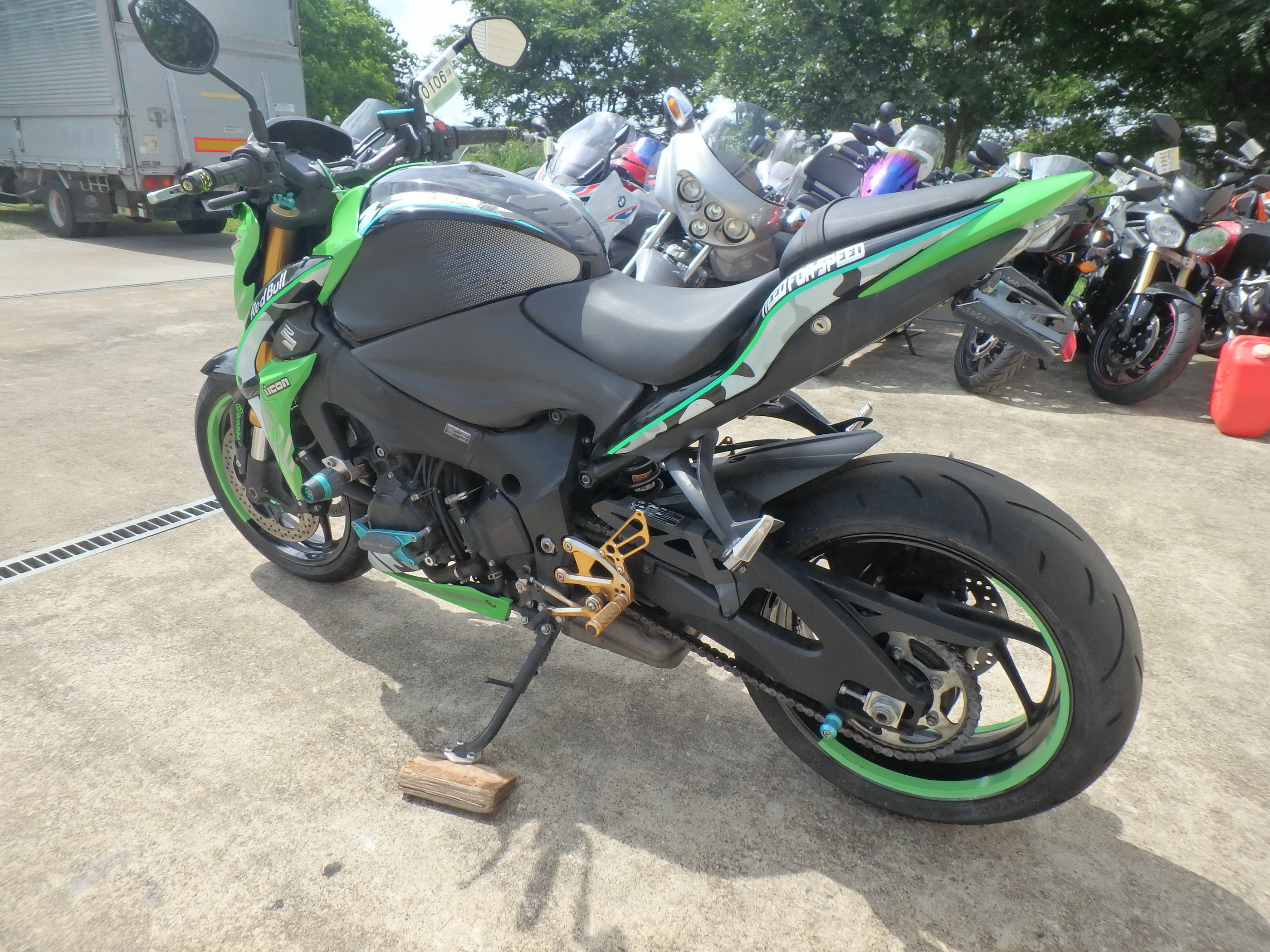 Купить мотоцикл Suzuki GSX-S1000 2015 фото 11