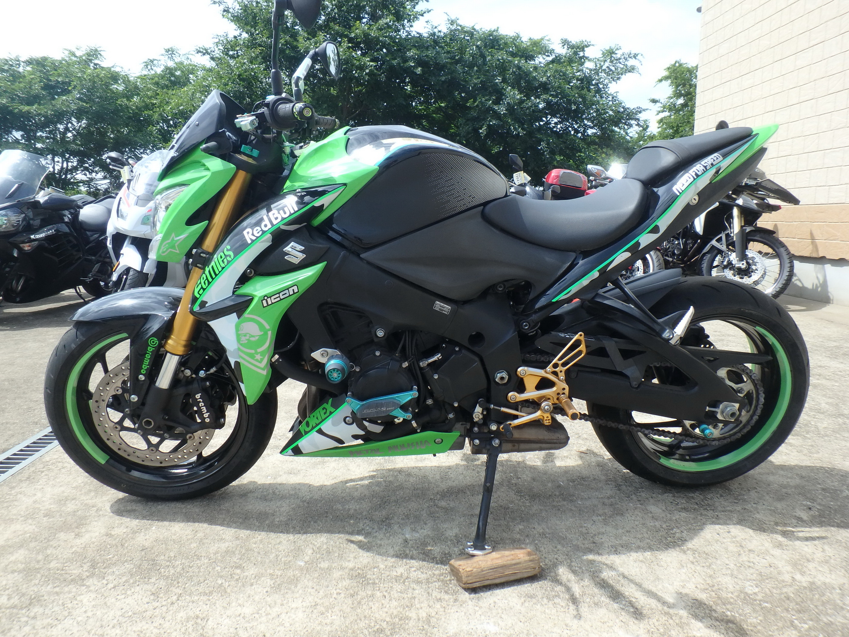 Купить мотоцикл Suzuki GSX-S1000 2015 фото 12
