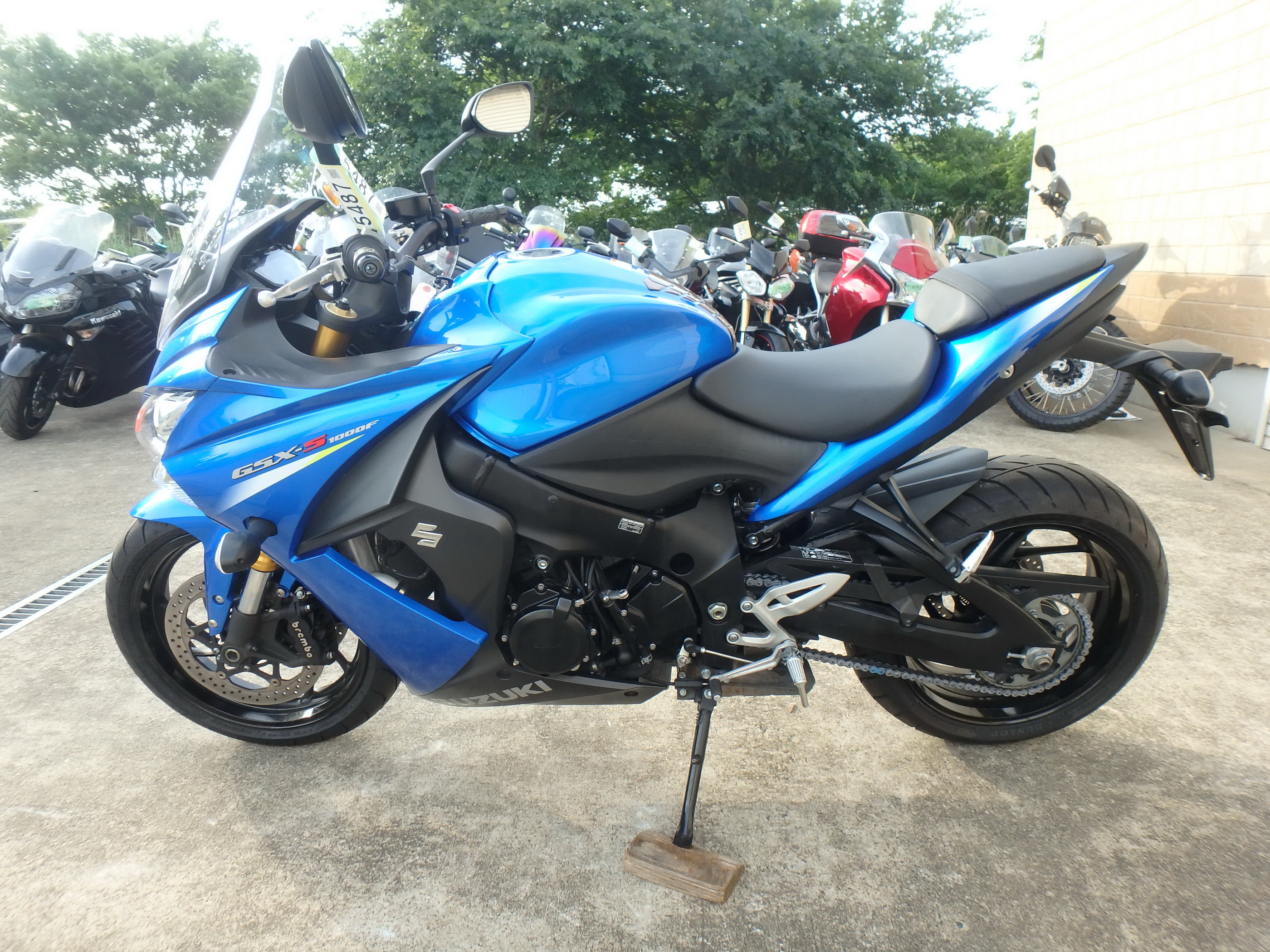 Купить мотоцикл Suzuki GSX-S1000F ABS 2015 фото 11