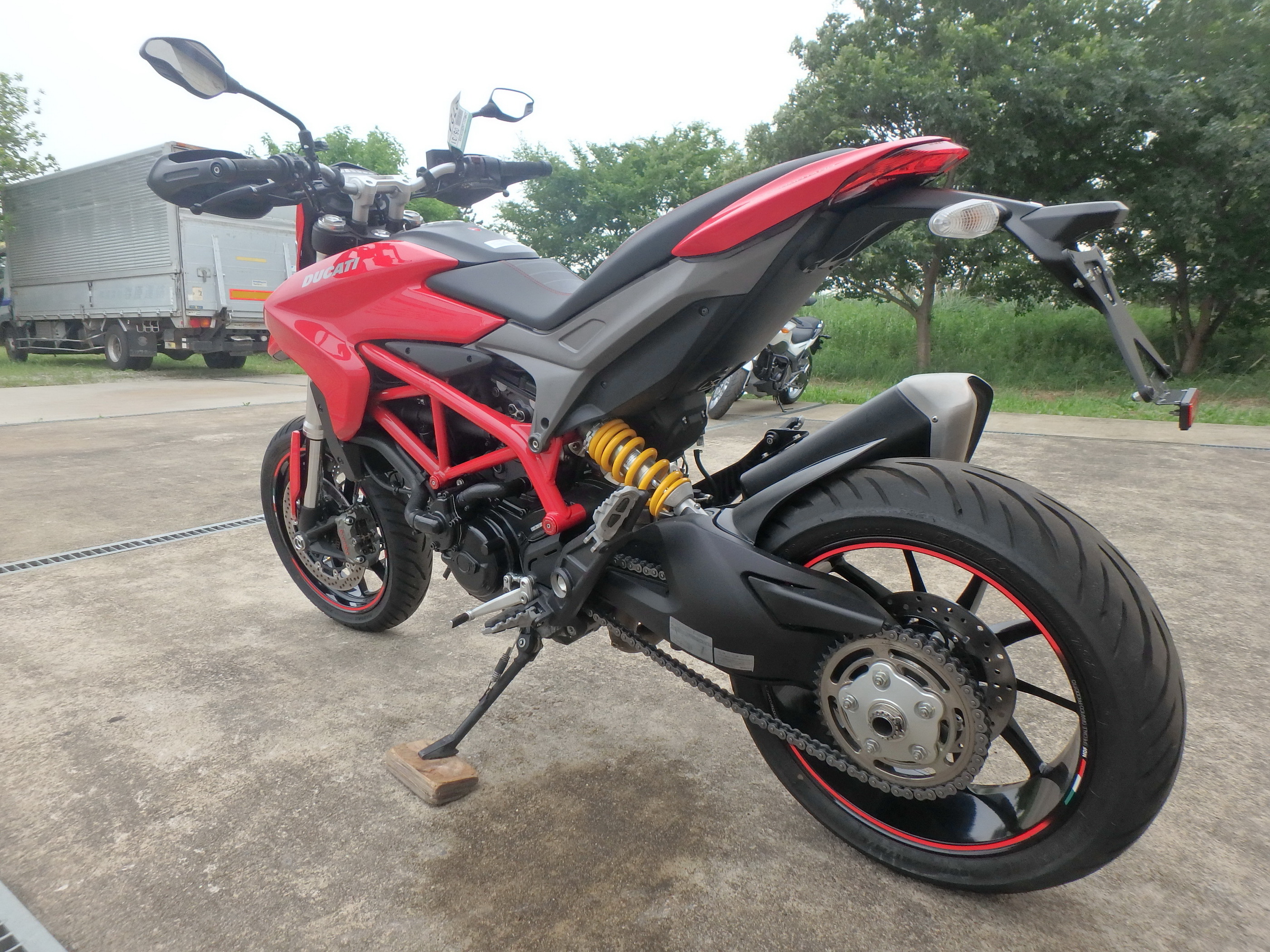 Купить мотоцикл Ducati Hypermotard820 2013 фото 11