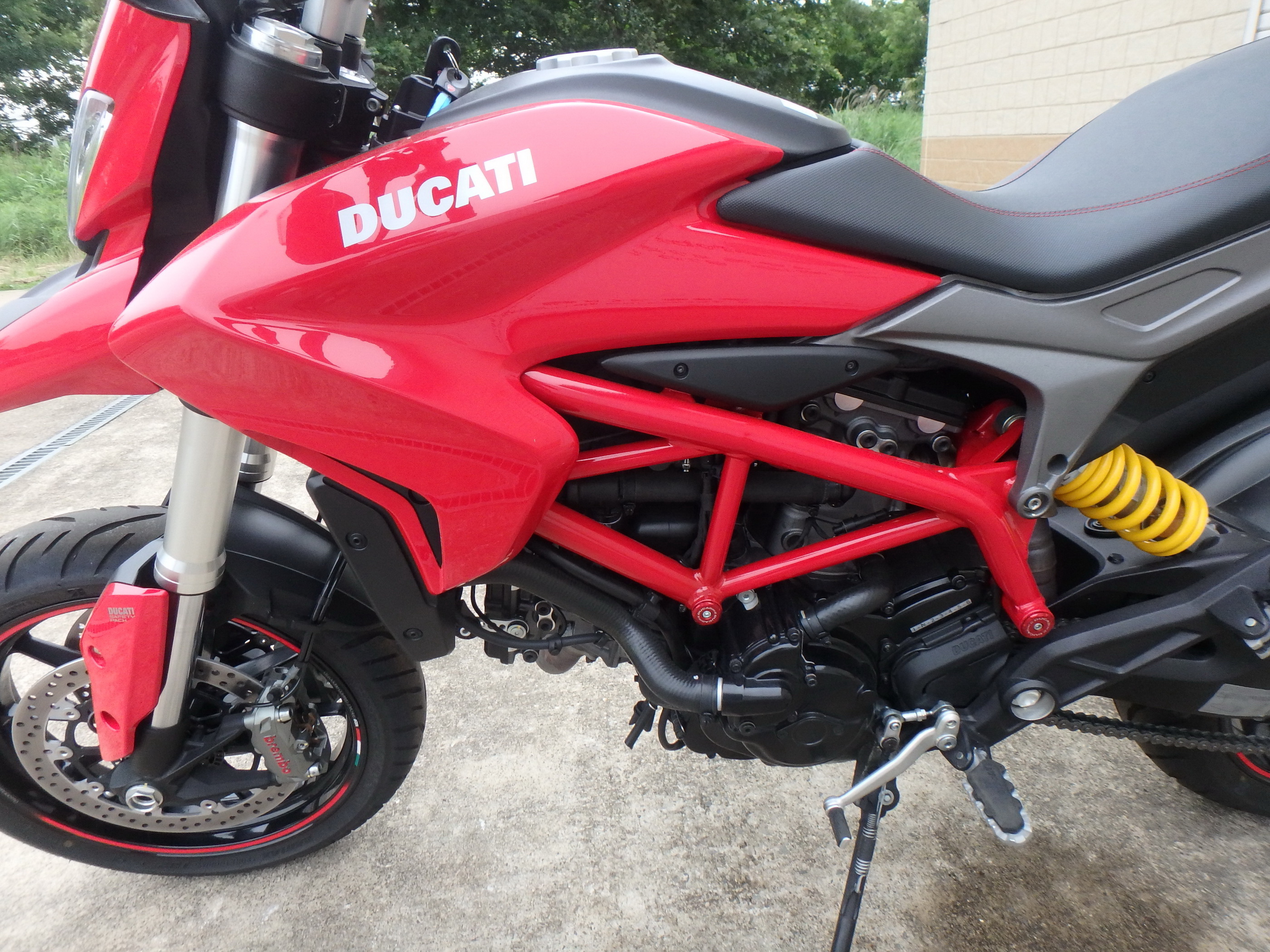 Купить мотоцикл Ducati Hypermotard820 2013 фото 15