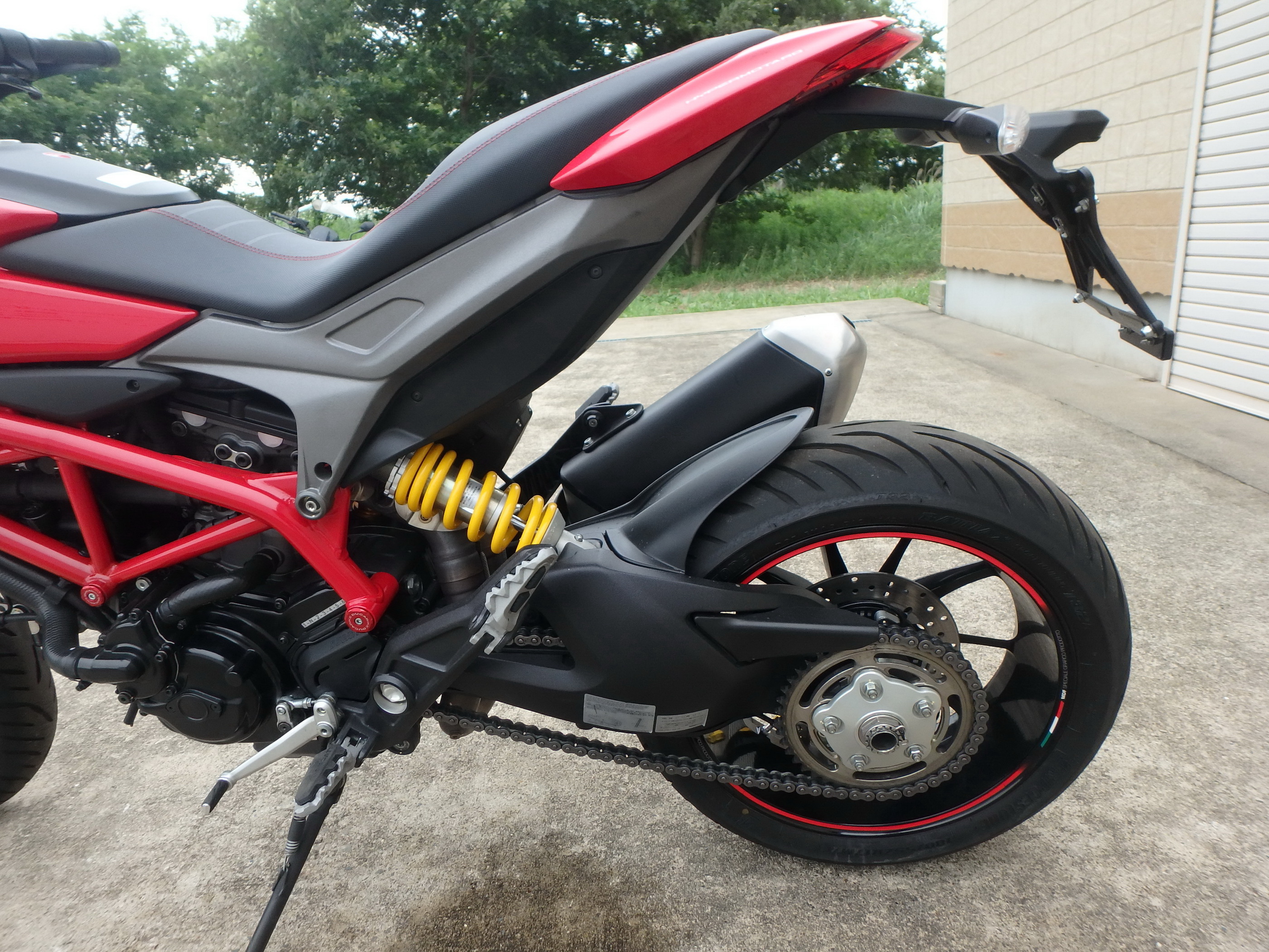 Купить мотоцикл Ducati Hypermotard820 2013 фото 16